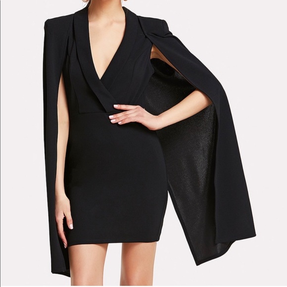 Dresses & Skirts - Cape Sleeve mini Dress, Sz S